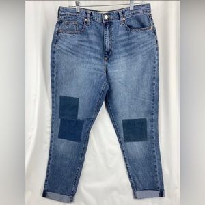 NWT Universal Thread Boyfriend Pacthed Cuffed Denim Jeans Size 8/29R